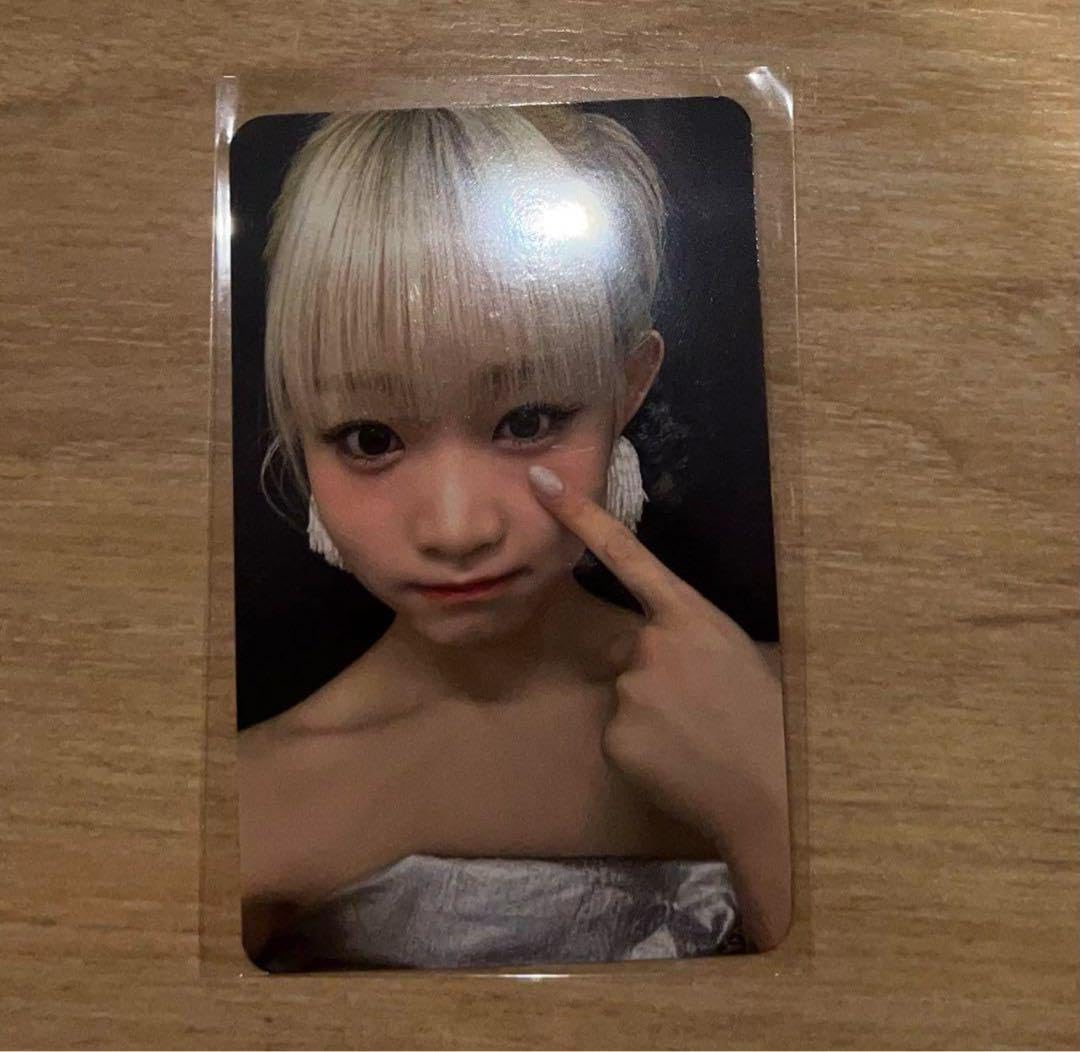 Amazon.co.jp: ME:I ミーアイ 飯田栞月 トレカ KCON グッズ購入特典